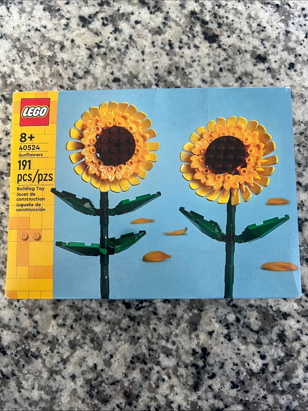 Lego Sunflowers Box Art – Yellow, Brown & Green